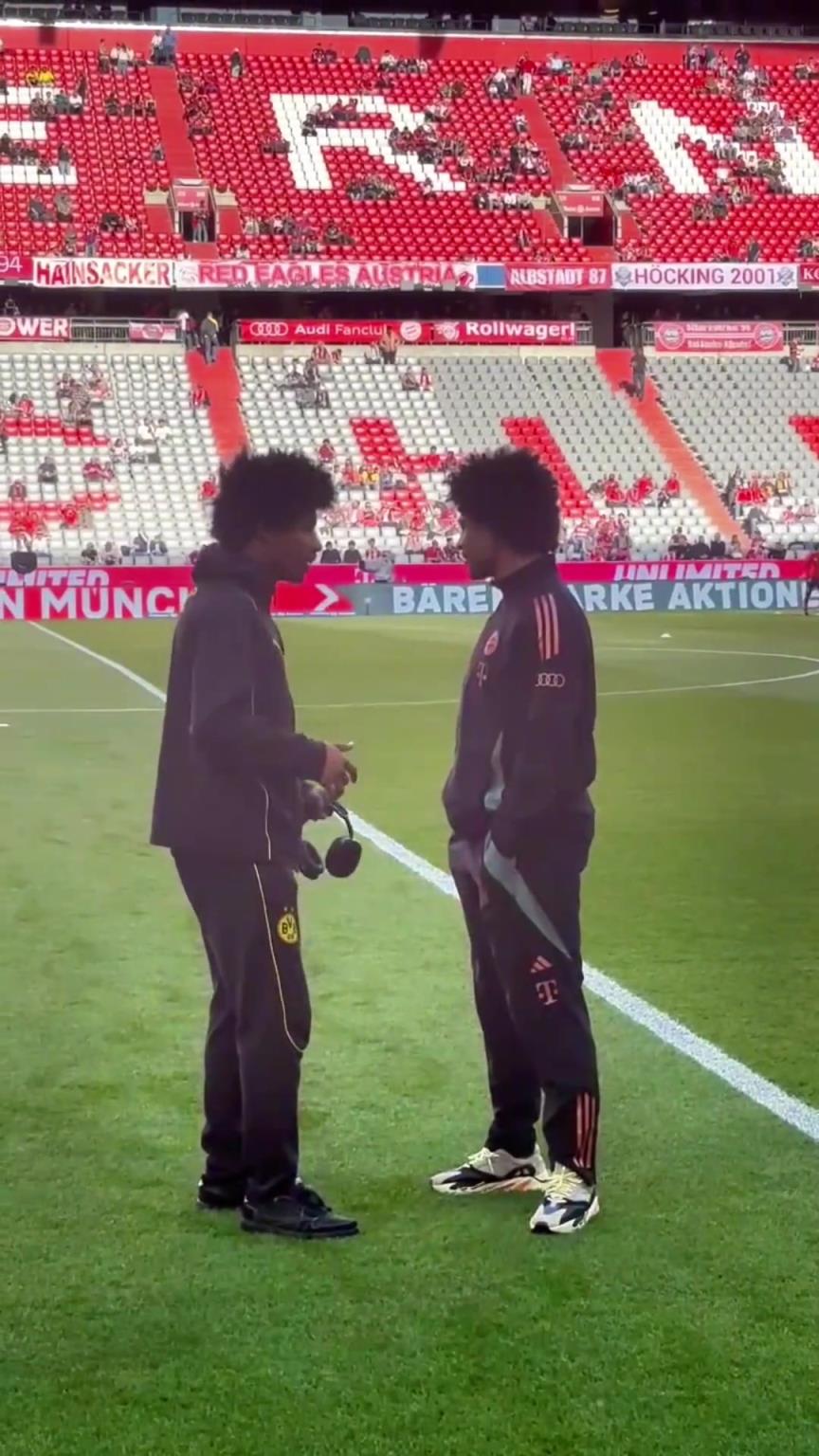 一模一樣的蓬蓬頭！一時(shí)分不清阿德耶米和格納布里了！