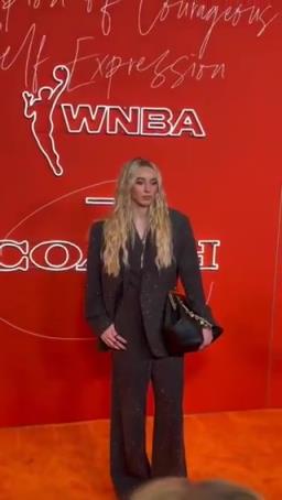 女狀元佩吉強(qiáng)勢(shì)登陸WNBA，實(shí)力超強(qiáng)，顏值也杠杠的